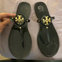 Size 10 Black Classic Gold Metal Detail Worn Once Box Included Dust Bag Too Originally $145 Metal Detail, Classic Gold, Square Nails, Pretty Shoes, Toe Designs, Tory Burch Shoes, Thong Sandals, Fashion Killa, Cute Casual Outfits