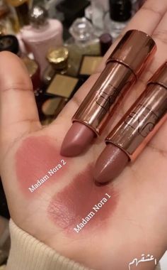 Girly Makeup, Shadow Photography, Edgy Makeup, Aesthetic Coffee, Drugstore Makeup, Makeup Eyeliner, Perfume Collection, Makeup Kit, Aesthetic Makeup