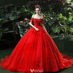 Chic / Beautiful Red Wedding Dresses 2018 Ball Gown Appliques Beading Sequins Off-The-Shoulder Backless Sleeveless Cathedral Train Wedding Wedding Dress Off Shoulder, Red Wedding Gowns, Red Ball Gowns, Red Ball Gown, Wedding Dress Types, Shoulder Wedding Dress, Red Wedding Dress, Short Sleeve Wedding Dress, Lace Applique Wedding Dress