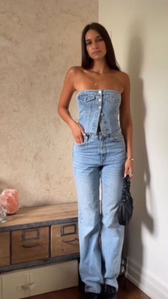 Denim Top Festival Outfit, Demin Tops Outfit Ideas, Outfits With Denim Top, Jean Top And Bottom Denim Outfit, Demin Tops Outfit, Denim Brunch Outfit, Demin On Demin Outfits, Denim On Demin, Denim Top Outfit