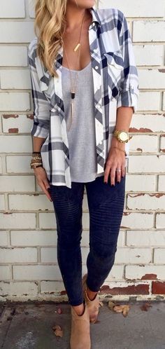 Svarta Outfits, Plaid Shirts, غرفة ملابس, Fall Clothes, Fashion Streetwear, Fashion Over 40, 여자 패션