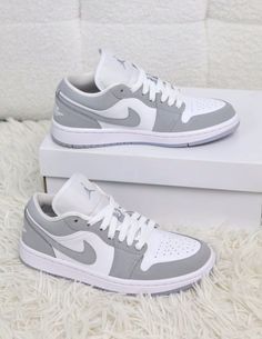 Low Air Jordans, Grey Jordans 1, All Nike Shoes Jordans, Cute Air Jordans For Women, Jordans Women Low, Cute Nike Shoes For Women Sneakers, Womens Jordans Sneakers, Jordan Dunks Shoes, Air Jordans Low