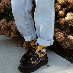 Winter Hipster, Red Doc Martens, Fashion Guys, Doc Martens Style, Doc Martens Outfit, Doc Martens Boots, Estilo Indie, Rachel Green, Outfit Trends