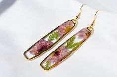 Handmade Resin Flower Dangle Earrings, Boho Floral Jewelry, Handmade Statement Earrings, Nature Inspired, Purple Flower Drop Earrings - Etsy Elegant Purple Pressed Flower Earrings, Purple Pressed Flower Earrings For Gift, Purple Pressed Flower Earrings Gift, Purple Pressed Flower Earrings, Purple Pressed Flower Drop Earrings, Earrings Nature, Flower Dangle Earrings, Dangle Earrings Boho, Flower Drop Earrings