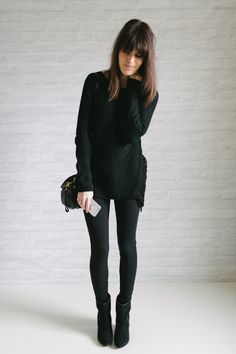 Minimalist Moda, Womens Booties, Winter Capsule Wardrobe, Fall Capsule Wardrobe, Looks Black, Style Clothes, Olivia Palermo, Looks Style