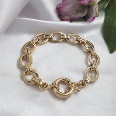 PRODUCT DESCRIPTION Gold statement bracelet I gold chain bracelet I 18k gold bracelet l stacking bracelet I gold chain bracelet I set This gorgeous gold chain bracelet is a necessary accessory in your daily combination, it's simply chic and resistant with a spring-ring closure which creates the perfect look! You can wear it as it is or combine it as a stacking bracelet with your other chain bracelets. MEASUREMENT AND SIZE (in the picture) The total length of each bracelet is 7 inches (18cm). cho Bracelet Thick, Toggle Clasp Bracelet, Gold Chain Bracelet, 18k Gold Bracelet, Chunky Bracelet, Chunky Bracelets, Gold Bracelets, Toggle Bracelet, Gold Bracelet Chain