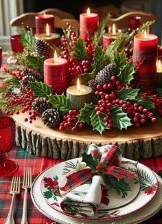 Country Christmas Centerpieces, Advent Table Decorations, Red Christmas Table Decor, Chritmas Table, American Christmas Decorations, Xmas Decor Ideas, Christmas Decor Ideas Table, Christmas Decorations Table, Christmas Decor Table