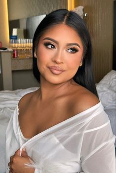 Bride Makeup Olive Skin, Soft Glam Makeup Medium Skin, Natural Glam Round Face, Bridal Makeup For Brown Eyes Tan Skin, Tan Skin Bridal Makeup, Soft Glam Makeup Plus Size, Soft Matte Glam Makeup, Biracial Wedding Makeup, Bridal Make Up Round Face