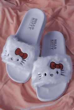 My Melody Slippers, Sanrio Shoes, Shoes Matching, Hello Kitty Gifts, Hello Kitty Merchandise, Hello Kitty Shoes, Hello Kitty Makeup