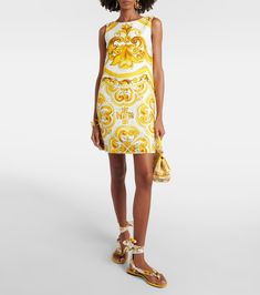 Find DOLCE & GABBANA Majolica Minidress on Editorialist. Material: 43% viscose, 23% silk, 20% cotton, 14% modal. Care instructions: dry clean. Made in Italy. Designer color name: Mix Maiolica Giallo. Majolica Print, Poplin Shirt Dress, A Line Cocktail Dress, Fringe Fashion, Yellow Midi Dress, Dolce Gabbana Dress, Chiffon Midi Dress, Color Name, Twill Shirt