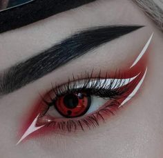 Uchiha Sharingan, Teknik Makeup, Anime Eye Makeup, Drag Make-up, Anime Makeup, Cute Eye Makeup, Graphic Makeup, Halloween Tattoo, Makijaż Smokey Eye