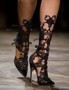 Stunning Shoes, Lace Heels, Fancy Shoes, Wedding Heels, Shoe Boot Sandals, Swag Shoes, Crazy Shoes, Pretty Shoes, Dream Shoes