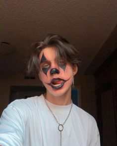 Guys Halloween Makeup, Boy Halloween Makeup, Mens Halloween Makeup, Crazy Halloween Makeup, Easy Clown Makeup, Maquillage Halloween Simple, Halloweenský Makeup