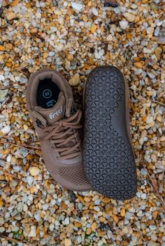 Chukka Boots Outfit, Salomon Boots, Best Barefoot Shoes, Zero Drop Shoes, Lightweight Hiking Boots, Minimalist Boots, Boots Wide, Mens Hiking Boots