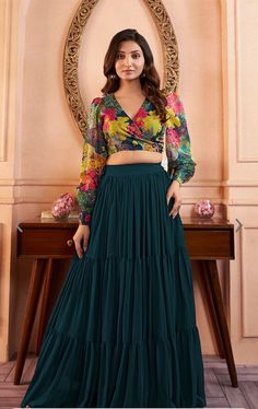 Crop Top Skirt Indian, Crop Top With Skirt Indian, Crop Top Lehenga Designs, Akansha Singh, Long Flared Skirt, Long Skirt And Top, Simple Lehenga