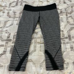 Lululemon Run Inspire Crop II Size 8 black and white . Condition is Pre-owned. Great condition. Shipped with USPS First Class Package. Lululemon Stretch Activewear For Outdoor, Stretchy Lululemon Activewear For Outdoor, Lululemon Black Activewear For Running, Black Lululemon Activewear For Running, Lululemon Black Running Activewear, Black Lululemon Activewear For Gym, Lululemon Black Yoga Activewear, Casual Black Lululemon Activewear, First Class