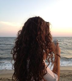 Samos, Curly Hair Inspiration, Curly Hair Tips, Long Curly Hair, Dream Hair, Curly Girl, Long Curly, Aesthetic Hair, Curly Hair Styles Naturally