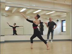 a group of people in a dance class