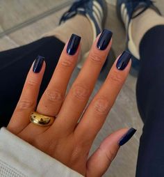 Navy Nails Short Square, Blue Short Winter Nails, Short Square Navy Blue Nails, Very Dark Blue Nails, Iced Blue Nails, Square Nails For Winter, Very Short Square Acrylic Nails, Deep Navy Nails, Deep Navy Blue Nails