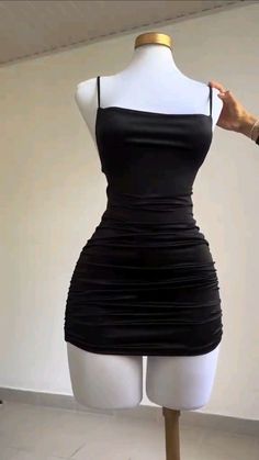 Hot Black Dress Short, Short Dresses Party Night, Cute Formal Dresses, Tight Dress Outfit, Clueless Outfits, Cute Dress Outfits, Shein Outfits, Pretty Prom Dresses, Cute Simple Outfits