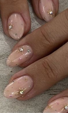 Nye Nail Art Designs, Nail Ideas For Nashville, Christmas Nye Nails, Simple Nails With Gems, Europe Nails, Nye Nails, Gold Nail Designs, Simple Acrylic Nails, Gem Nails