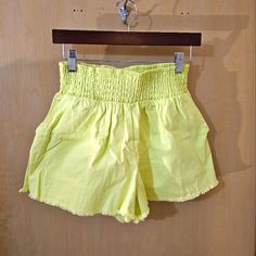 Here I Have A Pair Of Neon Green Shirts. Nwt. They Have A Wide Stretchy Waistband And Small Fringes At The Bottom. Size Medium. *Every Purchase Comes With A Free Gift* #Shorts #Neongreen #Green #Neon #Fringes #Nwt #Sizemedium Neon Green Shorts, Green Shirts, Green Neon, Green Shirt, Green Shorts, Neon Green, Free Gift, Neon, Size Medium