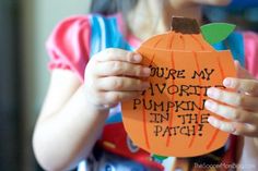 Toddler Crafts For Fall, Fall Art And Crafts For Preschoolers, Fall Craft Ideas For Preschoolers, Fall Kids Crafts Toddlers, Pumpkin Crafts For Infants, Fall Crafts For Toddlers Preschool, Fall Projects For Toddlers, Fall Crafts Kindergarten, Pumpkin Crafts For Preschoolers