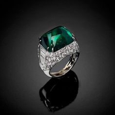 Bijoux Art Deco, Rings Green, Diamond Tiara, I Love Jewelry, Emerald Ring