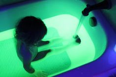 How to make your bath water glow and other totally awsome things to do with your kids. Do It Yourself Decoration, Big People, Bath Water, Shower Bebe, Glow Party, Totally Awesome, Bath Tub, Awesome Things, Kids' Room