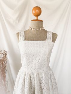 Snoopy Dress, Vintage Victorian Wedding, Vintage White Lace Dress, Map Dress, Rustic Wedding Dress, Bad Dresses, Vintage Bridesmaid Dresses, Cute Sundress, Vintage Bridesmaids