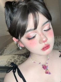 Save-Follow🖤 Angelic Makeup Aesthetic, Doll Makeup Aesthetic, Dollcore Makeup, Pink Douyin Makeup, Angelic Makeup Look, Cute Pink Makeup, Angelic Makeup, Angel Makeup