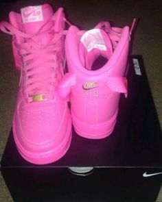 Nike Air Force 1 High, Pink Nike, Nike Free Shoes, Nike Free Runs, Nike Shoes Outlet, Pink Nikes, Gym Shoes, Shoes Outlet, Nike Outfits