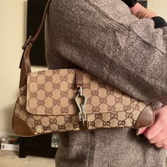 Excellent Condition Gucci Top Handle Bag, Vintage Gucci Purse, Vintage Gucci Bag, Gucci Vintage Bag, Gucci Top, Gucci Purse, Gucci Monogram, Gucci Tote, Bags Vintage