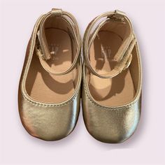 Brand New With No Tag Ballerina Shoes From Baby Gap Size 6-12 Months Soft Sole Mary Janes For Playtime, Soft Sole Closed Toe Mary Janes For Playtime, Closed Toe Mary Janes With Soft Sole For Playtime, Gap Shoes, Baby Shoe Sizes, Month Colors, Ballerina Shoes, Shoes Baby, Baby Gap