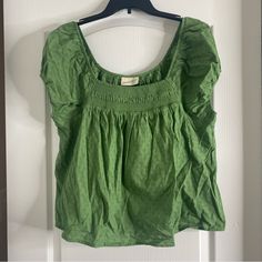 Nwt Universal Thread Large Green Blouse From Target. 100% Cotton. Never Worn. Smoke Free And Animal Free Home. I Don’t Know Why The Size Says Large On The Blouse And Medium On The Tag, But It’s A Size Large Blouse. Green Short Sleeve Blouse For Brunch, Relaxed Fit Cotton Peasant Top For Day Out, Green Cotton Tops For Daywear, Casual Green Blouse For Daywear, Green Relaxed Fit Top For Daywear, Casual Cotton Peasant Top For Spring, Casual Relaxed Fit Peasant Top For Brunch, Casual Short Sleeve Peasant Top For Day Out, Green Cotton Blouse For Spring