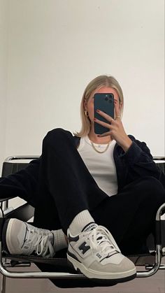 Mode Ulzzang, New Balance Outfit, Looks Street Style, Looks Vintage, Fashion Killa, Outfits Casuales, Cute Casual Outfits, Look Fashion, Streetwear Fashion