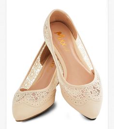 Wedding Shoes Simple, Bridesmaid Shoe, Cream Flats, Work Flats, Nude Flats, Lace Flats, Vintage Ideas, Flat Shoe