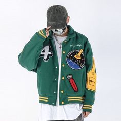 Green College Jacket College Green Varsity Jacket With Pockets, Green Varsity Jacket With Pockets For Streetwear, Green Vintage Varsity Jacket For College, Green Varsity Outerwear For Streetwear, Green Streetwear Jacket With Baseball Collar, Couple Streetwear, Baseball Jacket Men, Look Hip Hop, College Jackets