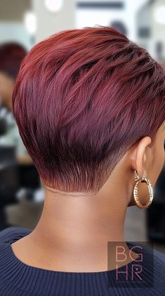 Sew In Pixie Weave, Black Haircut Women, Women With Buzzcut, Pixie Cut Quick Weave, Short Pixie Cut Black Women, Natural Haircuts For Black Women, Ham Rolls