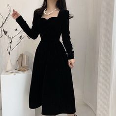 Korean Long Outfits, Simple Gowns Dresses Elegant, Long Dress Korean Style Formal, Decent Dresses Classy, Cute Dress Outfits For Party, Black Dress Korean Style Formal, Korean Style Frocks, Elegant Black Dress Short, Midsize Prom Dress