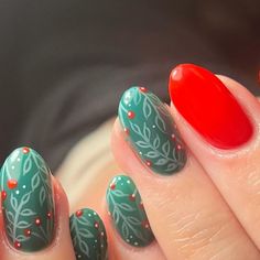 MaKenzie Candland | Nail Artist & Educator on Instagram: "I haven’t really been around lately, but I HAVE been doing some freakin cute nails!!!" Christmas Nails Wreath, Cottage Nails, Wreath Nail Art, Wreath Nails, Folk Art Christmas, Nail Appointment, 2024 Nails, Plain Nails