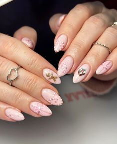 Pink Christmas Nail, Pink Christmas Nails, Nail Almond, Opal Nails, Nail Board, Kylie Jenner Lipstick, Kylie Jenner Makeup, Pretty Gel Nails, Almond Nail