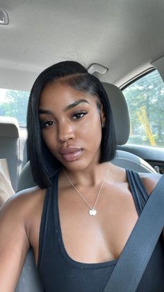 Weave Bob Hairstyles, Natural Hair Bob, Pressed Natural Hair, Silk Press Natural Hair, Sew In Hairstyles, Short Hair Black, Corte Bob, Quick Weave Hairstyles, Short Straight Hair