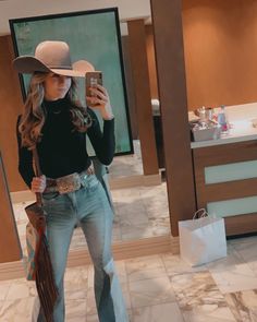 Cute Cowgirl Outfits, Southern Outfits, Looks Country