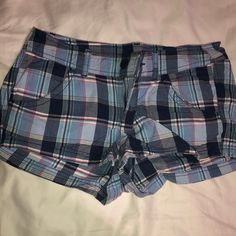 H&M Blue Plaid Shorts. Soft Material Casual Blue Pants With Short Inseam, H&m Bottoms With Built-in Shorts, H&m Cotton Bottoms In Short Length, H&m Cotton Bottoms With Short Length, H&m Short Bottoms With Pockets, H&m Cotton Shorts, H&m Casual Cotton Jean Shorts, H&m Casual Short Length Bottoms, Trendy H&m Shorts With Pockets