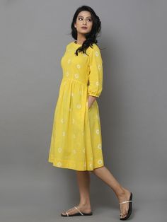 Kurtis Neck Designs, वेस्टर्न ड्रेस, Yellow Cotton Dress, White Stole, डिजाइनर कपड़े, Casual Cotton Dress, Ikkat Dresses, Cotton Short Dresses