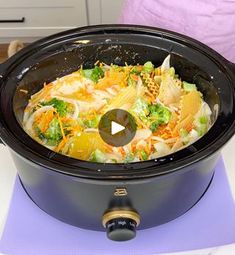 Slow Cooker Video Recipes, Crockpot Recipe Easy, Broccoli Lasagna, Soup In The Crockpot, Quick Crockpot Meals, Slow Cooker Pork Loin, Cheddar Broccoli, Kill Weeds, Ceviche Recipe