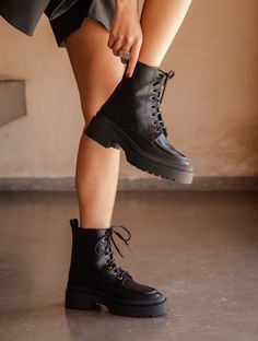 Shopping List Clothes, Flat Ankle Boots, Black Lace Up Boots, Ankle Boots Flat, Deep Black, Flat Boots, Winter Season, Lace Up Boots, Womens Flats