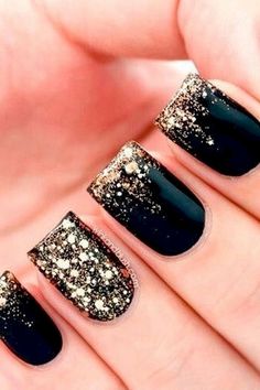 Sparkly Gel Nails, Edgy Nail Art, Black Gold Nails, Black Nails With Glitter, Elegant Manicure, Glitter Manicure, Edgy Nails, Her Nails