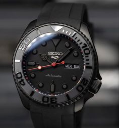 Travelling Accessories, Aircraft Mechanic, Tactical Watch, Aircraft Mechanics, Seiko Men, Bulova Watches, Divers Watch